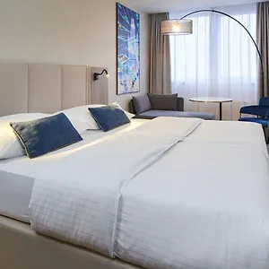 Hotel Orea Pyramida, Prague