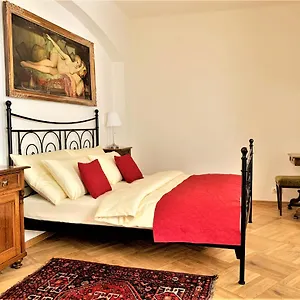 Hotel Small Luxury Palace